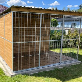 🧱 Přemýšlíte nad vhodným podkladem pro svůj psí kotec? Dlažba je sázka na jistotu! Nejenže kotec vypadá skvěle, ale...